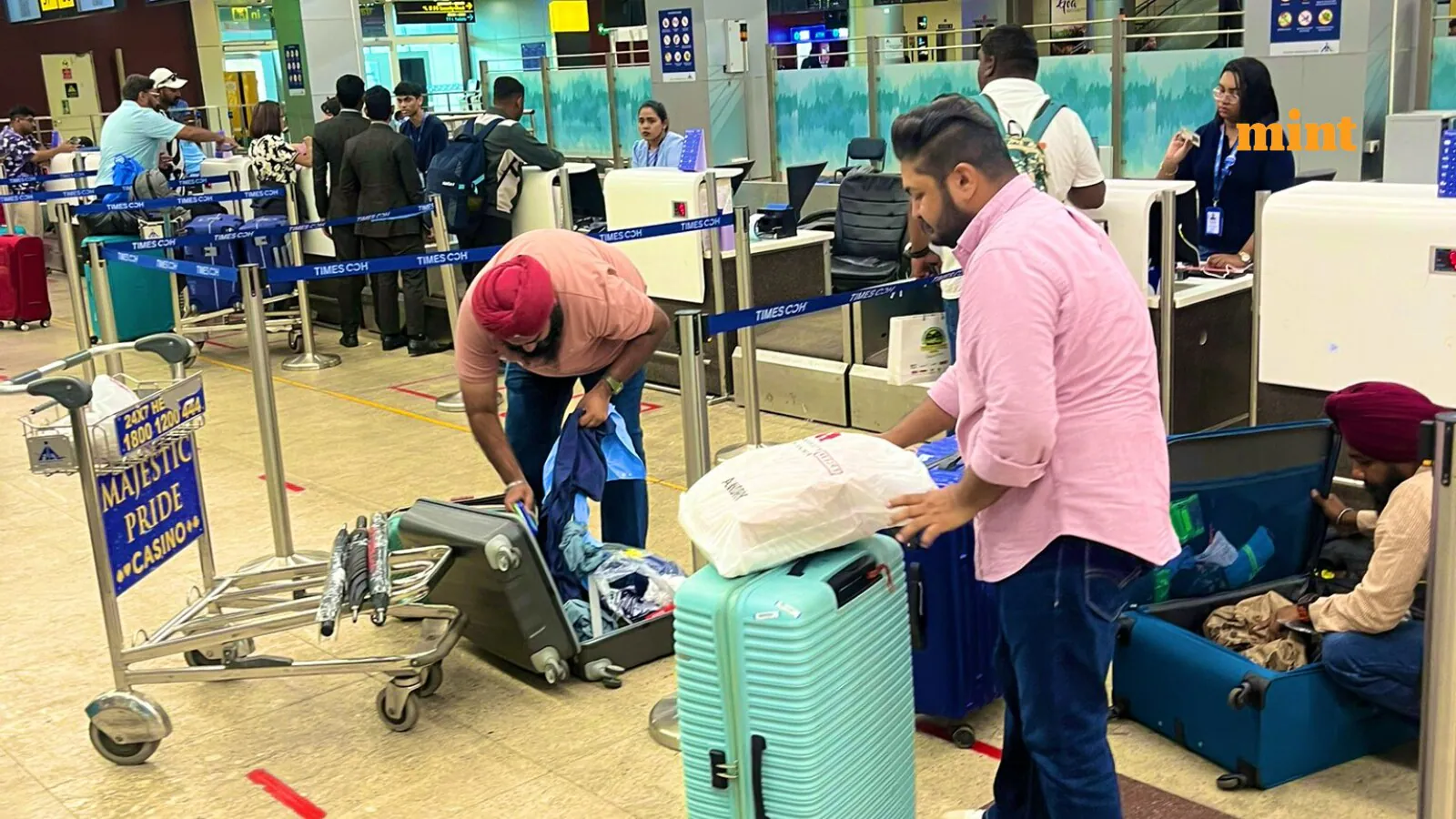 IndiGo airline baggage check-in counter excess luggage charges India airport
