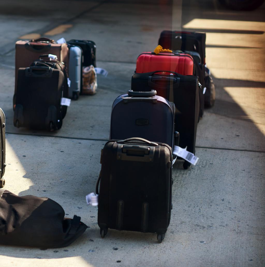 Send extra luggage from Bangalore to Ahmedabad safely and affordably